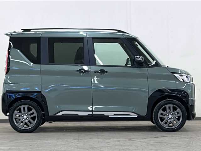 三菱 デリカミニ T プレミアム 道央・札幌 2025(令7)年 0.1万km未満 緑Ｍ /4WD//純正ディスプレイオーディオ/（VTR/HDMI/Android Auto/Apple carplay)//三菱e-Assist/・衝突被害軽減システム/・踏み間違い衝突防止アシスト/・車線逸脱警報システム/・オートマチックハイビーム/・ふらつき警報/・前方衝突予測警報/・標識認識システム/・先行車発進通知/・ヒルディセントコントロール//革巻きステアリング//ステアリングスイッチ//パドルシフト//ハンドルヒーター//両側パワースライドドア//運転席・助手席シートヒーター//ウインカーミラー//デジタルミラー//後席プラズマクラスター付サーキュレーター