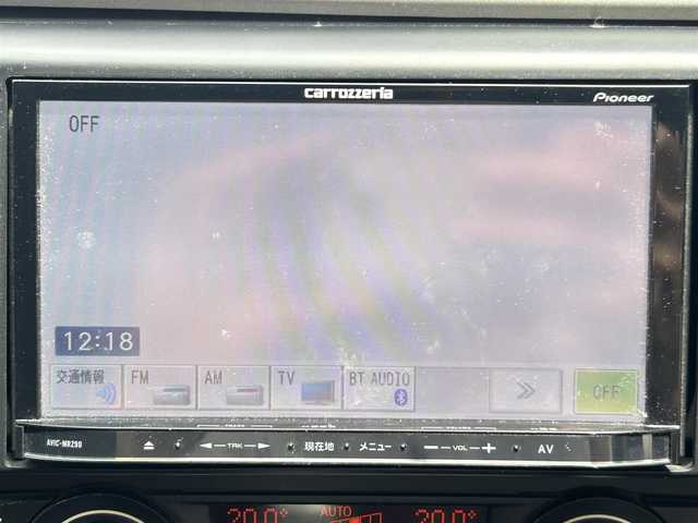 ＢＭＷ １１６ｉ 兵庫県 2010(平22)年 4.7万km 白 社外ナビ/(CD/DVD/BT)/フルセグTV/ETC/HIDヘッドライト/電動格納ミラー/スマートキー/スペアキー