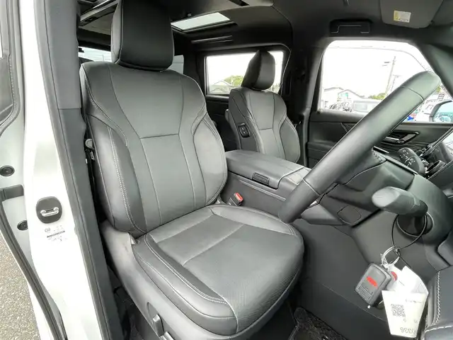 トヨタ アルファード Z 青森県 2024(令6)年 1.2万km プラチナホワイトパールマイカ 純正メーカーオプションナビ/パノラマビューモニター/純正フリップダウンモニター/両側パワースライドドア/エンジンスターター/デジタルインナーミラー/4WD/HDMI/黒革シート/ダブルガラスルーフ/前後コーナーセンサー/LEDヘッドライト/前後ドライブレコーダー(TZ-DR210)/フルセグTV/Bluetooth/純正ビルトインETC2.0/レーダークルーズコントロール/純正フロアマット/純正ドアバイザー/メモリーパワーシート
