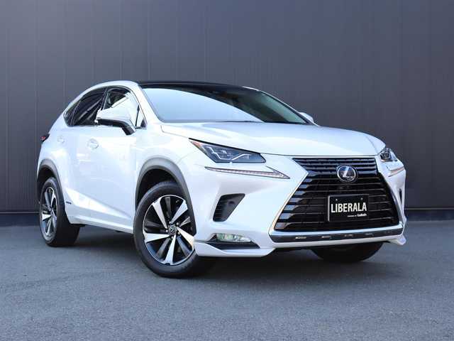レクサス ＮＸ 300h バージョンL 静岡県 2019(平31)年 4.5万km ソニッククォーツ 赤革/純正ナビ/フルセグTV/サンルーフ/360°カメラ/HUD/ACC/BSM/LKA/衝突軽減ブレーキ/全席シートヒーター/前席ベンチレーション/パドルシフト