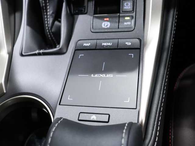 レクサス ＮＸ 300h バージョンL 静岡県 2019(平31)年 4.5万km ソニッククォーツ 赤革/純正ナビ/フルセグTV/サンルーフ/360°カメラ/HUD/ACC/BSM/LKA/衝突軽減ブレーキ/全席シートヒーター/前席ベンチレーション/パドルシフト