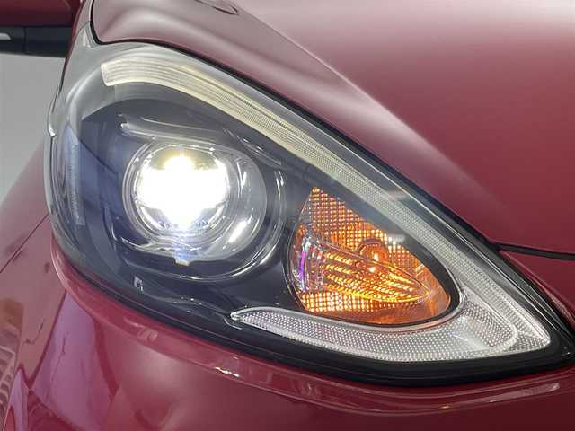トヨタ アクア クロスオーバー グラム 群馬県 2020(令2)年 3.6万km スーパーレッドⅤ 純正７インチナビ　Ｂｌｕｅｔｏｏｔｈ　バックカメラ　プリクラッシュセーフティ　車線逸脱　シートヒーター　オートマチックハイビーム　クリアランスソナー　ＬＥＤヘッドライト　ドライブレコーダー　ＥＴＣ
