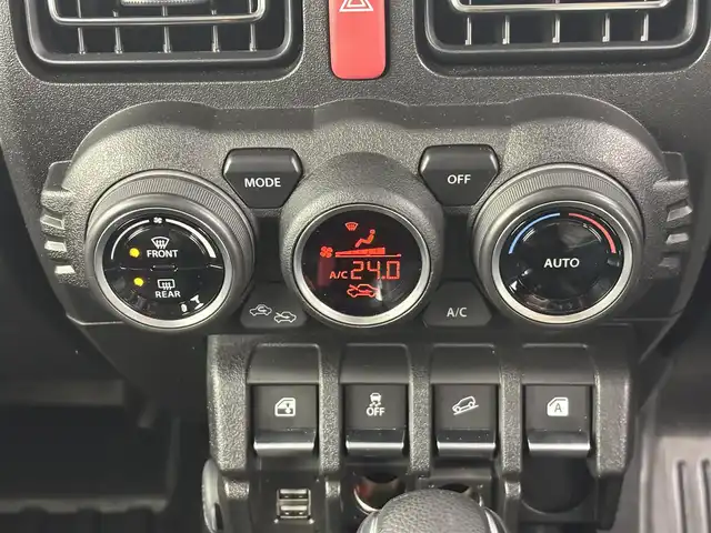 スズキ ジムニー シエラ JC 埼玉県 2024(令6)年 1.3万km ミディアムグレー ４WD/デュアルセンサーブレーキサポート/レーダークルーズコントロール/レーンキープアシスト/横滑り防止装置/盗難防止装置/ダウンヒルアシストコントロール/コーナーセンサー/衝突軽減システム/オートライト/LEDヘッドライト/純正15インチアルミホイール/ETC/プッシュスタート/スマートキー