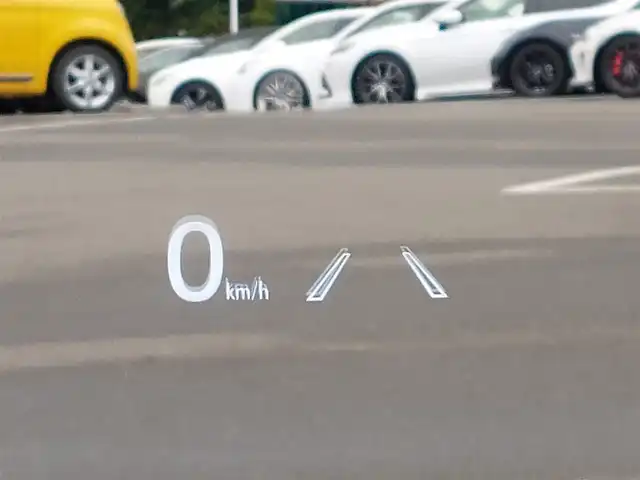 レクサス ＧＳ Ｆ 東京都 2016(平28)年 2.7万km ホワイトノーヴァガラスフレーク ムーンルーフ/ヘッドアップディスプレイ/セミアニリン本革シート/3眼LEDヘッドライト/純正ナビ/バックカメラ/ビルトインETC2.0/ドライブレコーダー/パワーバックドア/パドルシフト/シートヒーター/ベンチレーションシート/純正19インチAW/Lexus Safety System ＋/・プリクラッシュセーフティ/・レーンキーピングアシスト/・アダプティブハイビームシステム/・レーダークルーズコントロール/・コーナーセンサー