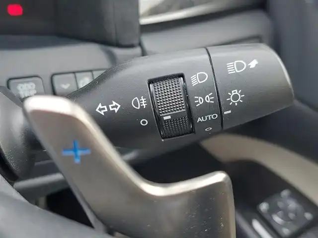 レクサス ＧＳ Ｆ 東京都 2016(平28)年 2.7万km ホワイトノーヴァガラスフレーク ムーンルーフ/ヘッドアップディスプレイ/セミアニリン本革シート/3眼LEDヘッドライト/純正ナビ/バックカメラ/ビルトインETC2.0/ドライブレコーダー/パワーバックドア/パドルシフト/シートヒーター/ベンチレーションシート/純正19インチAW/Lexus Safety System ＋/・プリクラッシュセーフティ/・レーンキーピングアシスト/・アダプティブハイビームシステム/・レーダークルーズコントロール/・コーナーセンサー