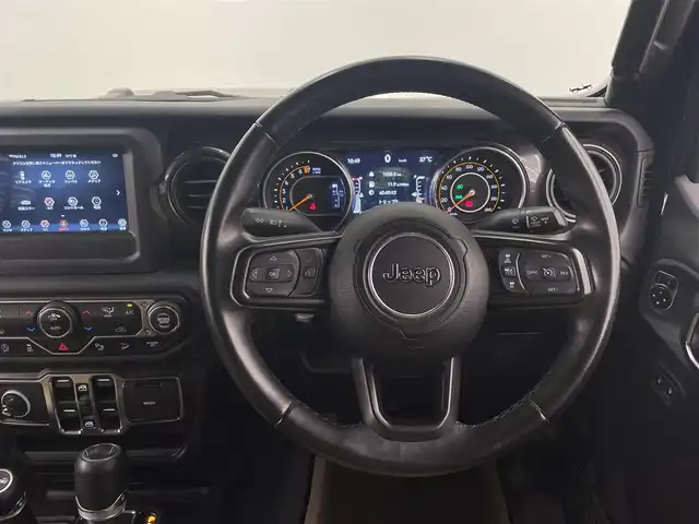クライスラー・ジープ ジープ ラングラー アンリミテッド ブラック&タン 岡山県 2020(令2)年 5.5万km ブラック 100台限定/7インチタッチパネルモニター/アップルカープレイ/アンドロイドオート/リアパークアシスト/リアカメラ/フロント・サイドカメラ/プレミアムタンソフトトップ/アダプティブクルーズコントロール/タンファブリックシート/サイドステップ/純正17インチアルミ/マットブラックエンブレム/ヒーテッドドアミラー/ヒルスタートアシスト/アイドリングストップ/ETC/ドラレコ