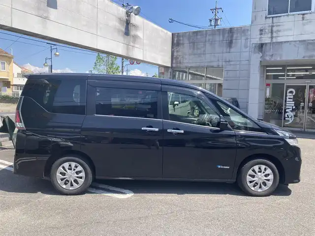 日産 セレナ X 愛知県 2016(平28)年 12.7万km ダイヤモンドブラック 車検　令和9年9月/エマージェンシーブレーキ/純正メモリーナビ/地デジ　フルセグ/Bluetoothオーディオ/バックカメラ/インテリジェントキー×2ケ/プッシュスタート/両側パワースライドドア/LEDヘッドライト/オートライト/クルーズコントロール/ビルトインETC/純正フロアマット