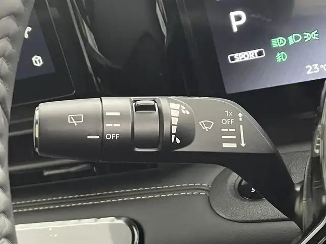 日産 セレナ e－パワー ハイウェイスター V 埼玉県 2025(令7)年 0.1千km ブリリアントホワイトパール プロパイロット　純正１２．３インチナビ　アラウンドビューモニター デジタルインナーミラー ブラインドスポットモニター 両側パワースライドドア 衝突軽減システム スペアキー 置くだけ充電 ETC