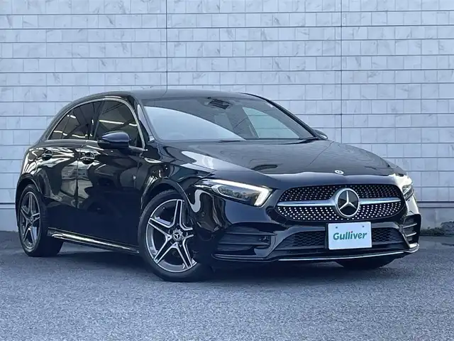 メルセデス・ベンツ Ｍ・ベンツ Ａ２００ｄ AMGライン 大分県 2021(令3)年 4.6万km コスモスブラック ハーフレザーシート/メーカーOPナビ 【フルセグ/BTオーディオ/USB】/バックカメラ/純正18インチアルミホイール/レーダークルーズコントロール/レーンキープアシスト/アクティブブレーキアシスト/道路標識アシスト/アテンションアシスト/ブラインドスポットモニター/レーンチェンジアシスト/電動パーキングブレーキ/クリアランスソナー/ドライブレコーダー/充電用CタイプUSBソケット/前席シートヒーター/前席パワーシート/LEDヘッドライト/リアフォグランプ/オートライト/ウインカーミラー/レザーステアリング/チルトステアリング/エンジンプッシュスタート/アイドリングストップ/リアプライバシーガラス/フロアマット/電動格納ミラー/サイド＆Wエアバッグ/ABS/スマートキー×2/保証書/車両取説