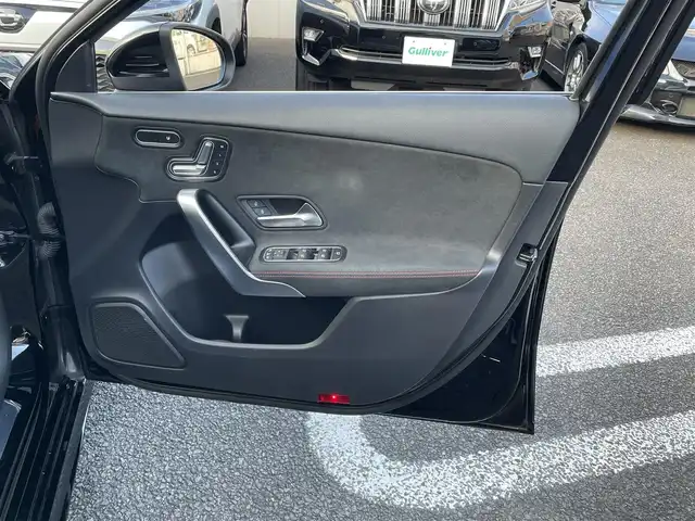 メルセデス・ベンツ Ｍ・ベンツ Ａ２００ｄ AMGライン 大分県 2021(令3)年 4.6万km コスモスブラック ハーフレザーシート/メーカーOPナビ 【フルセグ/BTオーディオ/USB】/バックカメラ/純正18インチアルミホイール/レーダークルーズコントロール/レーンキープアシスト/アクティブブレーキアシスト/道路標識アシスト/アテンションアシスト/ブラインドスポットモニター/レーンチェンジアシスト/電動パーキングブレーキ/クリアランスソナー/ドライブレコーダー/充電用CタイプUSBソケット/前席シートヒーター/前席パワーシート/LEDヘッドライト/リアフォグランプ/オートライト/ウインカーミラー/レザーステアリング/チルトステアリング/エンジンプッシュスタート/アイドリングストップ/リアプライバシーガラス/フロアマット/電動格納ミラー/サイド＆Wエアバッグ/ABS/スマートキー×2/保証書/車両取説