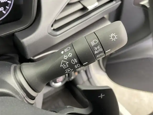 スバル インプレッサ ST－G 富山県 2023(令5)年 0.6万km クリスタルホワイトP 純正ナビ/フルセグTV/Bluetooth/バックカメラ/ETC/LEDオートライト/シートヒーター/ステアリングヒーター/レーダークルーズコントロール/パドルシフト/コーナーセンサー/プッシュスタート/スマートキー/スペアキー/フロアマット/衝突被害軽減システム/レーンキープアシスト