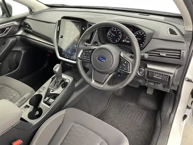 スバル インプレッサ ST－G 富山県 2023(令5)年 0.6万km クリスタルホワイトP 純正ナビ/フルセグTV/Bluetooth/バックカメラ/ETC/LEDオートライト/シートヒーター/ステアリングヒーター/レーダークルーズコントロール/パドルシフト/コーナーセンサー/プッシュスタート/スマートキー/スペアキー/フロアマット/衝突被害軽減システム/レーンキープアシスト