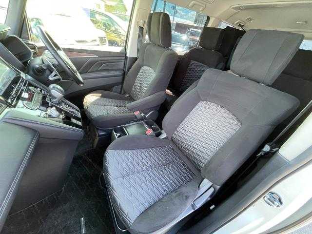 三菱 デリカＤ：５ P 岩手県 2019(令1)年 3.5万km ウォームホワイトパール 純正ナビ　フルセグＴＶ／ＣＤ／ＤＶＤ／Ｂｌｕｅｔｏｏｔｈ　/全方位カメラ　/ＸＴＲＥＭＥ－Ｊ　ＡＷ　/ＪＡＯＳマフラー＆マッドフラップ　/純正フリップダウンモニター　/リアウィンドー＆ミラー　ゴーストフィルム/autoflags　電動サイドステップ/グリル塗装/LADDER FRAME　バグガード/バックドア　スカッフプロテクター/純正エンジンスターター/BSM/スタッドレスタイヤ/両側パワースライド/前席シートヒーター/レーダークルーズコントロール