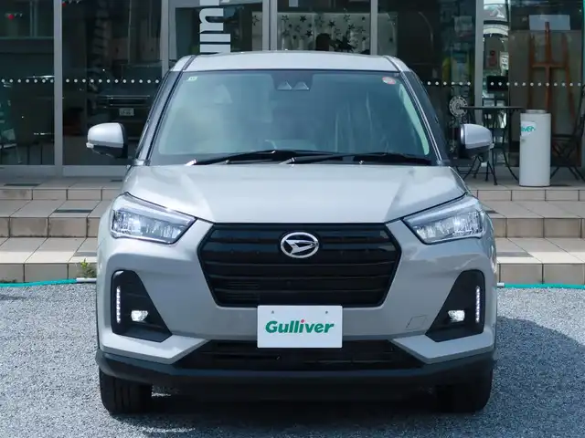 ダイハツ ロッキー プレミアム G 千葉県 2024(令6)年 0.6万km グレーマイカM スマートアシスト/純正１７インチＡＷ/純正フロアマット/純正ドアバイザー/純正ＣＤチューナー　/ハーフレザー /シートヒーター /取説/保証書/スマートキー2本