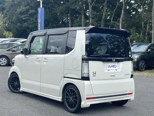 ホンダ Ｎ ＢＯＸ 2トーン カスタム G ターボAパッケージ 栃木県 2014(平26)年 12.2万km プレミアムホワイトパール (株)IDOMが運営する【じしゃロン宇都宮店】の自社ローン専用車両になります。こちらは現金またはオートローンご利用時の価格です。自社ローンご希望の方は別途その旨お申付け下さい/純正ナビ/バックカメラ/フルセグ/Ｂｌｕｅｔｏｏｔｈ/ＥＴＣ/両側パワースライドドア/純正アルミホイール/スマートキー/スペアキー/クルーズコントロール/パドルシフト/ＨＩＤヘッドライト