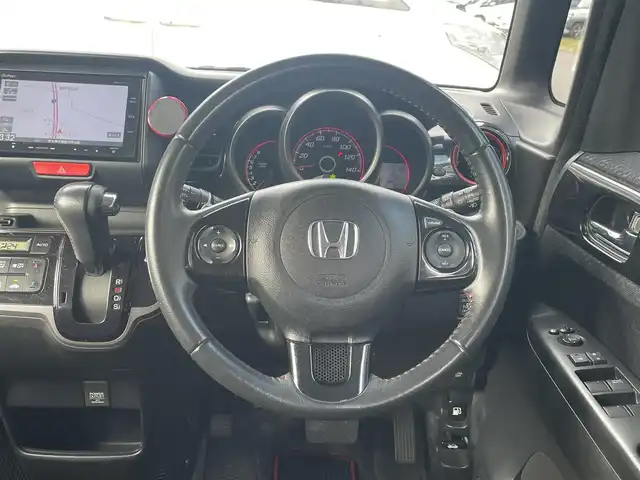 ホンダ Ｎ ＢＯＸ 2トーン カスタム G ターボAパッケージ 栃木県 2014(平26)年 12.2万km プレミアムホワイトパール (株)IDOMが運営する【じしゃロン宇都宮店】の自社ローン専用車両になります。こちらは現金またはオートローンご利用時の価格です。自社ローンご希望の方は別途その旨お申付け下さい/純正ナビ/バックカメラ/フルセグ/Ｂｌｕｅｔｏｏｔｈ/ＥＴＣ/両側パワースライドドア/純正アルミホイール/スマートキー/スペアキー/クルーズコントロール/パドルシフト/ＨＩＤヘッドライト