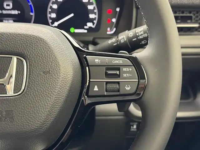 ホンダ ステップワゴン eHEV エアー EX 滋賀県 2025(令7)年 0.1千km プラチナホワイトパール 登録済未使用車/11.4インチ純正メモリーナビ/【Bluetooth/CD/DVD/USB/フルセグ】/バックカメラ/シートヒーター/2列目オットマン/両側パワースライドドア/パワーリアゲート/前後ソナー/ホンダセンシング/追従クルーズコントロール/BSM/電子パーキングブレーキ/オートホールド/LEDヘッドライト/オートハイビーム/MTモード付AT/純正16AW/WAC