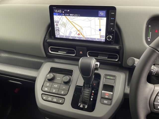 ホンダ フリード ハイブリット e:HEV クロスター 愛知県 2025(令7)年 0.1千km メテオロイドグレーメタリック /R7年10月登録済未使用車//純正HondaCONNECTナビ(LXM-242ZFNI)//フルセグTV・AMFM・Bluetooth・USB//AppleCarPlay・AndroidAuto//バックカメラ//HondaSENSING//前後パーキングセンサー//ブラインドスポットインフォメーション//オートハイビーム//フルLEDヘッドライト//オートライト//フロントフォグランプ//ルーフレール//両側パワースライドドア//後席サンシェード//プライムスムースコンビシート//2列目キャプテンシート//純正15インチアルミホイール//電子パーキングブレーキ//ブレーキホールド//革巻きステアリング//ステアリングスイッチ//プッシュスタート//電動格納ミラー//新車保証書・取扱説明書//スペアキー