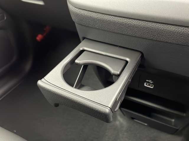 ホンダ フリード ハイブリット e:HEV クロスター 愛知県 2025(令7)年 0.1千km メテオロイドグレーメタリック /R7年10月登録済未使用車//純正HondaCONNECTナビ(LXM-242ZFNI)//フルセグTV・AMFM・Bluetooth・USB//AppleCarPlay・AndroidAuto//バックカメラ//HondaSENSING//前後パーキングセンサー//ブラインドスポットインフォメーション//オートハイビーム//フルLEDヘッドライト//オートライト//フロントフォグランプ//ルーフレール//両側パワースライドドア//後席サンシェード//プライムスムースコンビシート//2列目キャプテンシート//純正15インチアルミホイール//電子パーキングブレーキ//ブレーキホールド//革巻きステアリング//ステアリングスイッチ//プッシュスタート//電動格納ミラー//新車保証書・取扱説明書//スペアキー