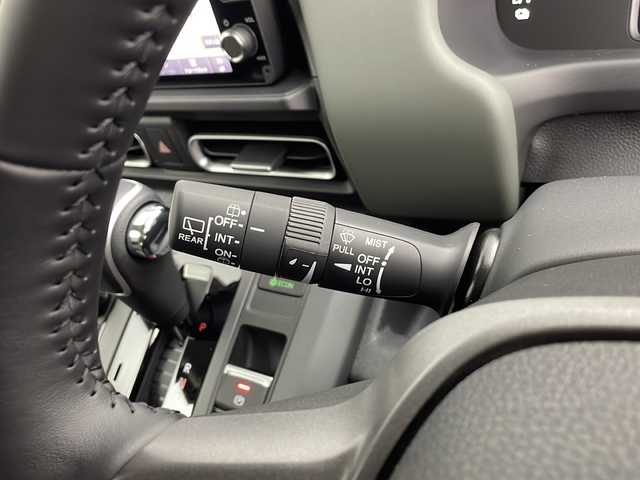 ホンダ フリード ハイブリット e:HEV クロスター 愛知県 2025(令7)年 0.1千km メテオロイドグレーメタリック /R7年10月登録済未使用車//純正HondaCONNECTナビ(LXM-242ZFNI)//フルセグTV・AMFM・Bluetooth・USB//AppleCarPlay・AndroidAuto//バックカメラ//HondaSENSING//前後パーキングセンサー//ブラインドスポットインフォメーション//オートハイビーム//フルLEDヘッドライト//オートライト//フロントフォグランプ//ルーフレール//両側パワースライドドア//後席サンシェード//プライムスムースコンビシート//2列目キャプテンシート//純正15インチアルミホイール//電子パーキングブレーキ//ブレーキホールド//革巻きステアリング//ステアリングスイッチ//プッシュスタート//電動格納ミラー//新車保証書・取扱説明書//スペアキー