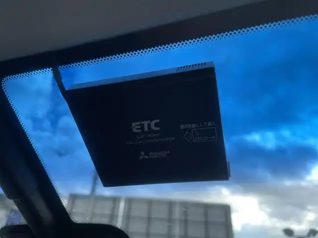 日産 セレナ ハイウェイスター Aセーフティ 山形県 2014(平26)年 9.9万km ブリリアントホワイトパール (株)IDOMが運営する【じしゃロン山形店】の自社ローン専用車両になります。/こちらは現金またはオートローンご利用時の価格です。/自社ローンご希望の方は別途その旨お申付け下さい。/メーカー純正ナビ/フルセグ/Bluetooth/HDD/AM/FM/CD/DVD/ETC/クルーズコントロール/両側パワースライドドア/アイドリングストップ/衝突軽減ブレーキ/横滑り防止装置/ISOFIX