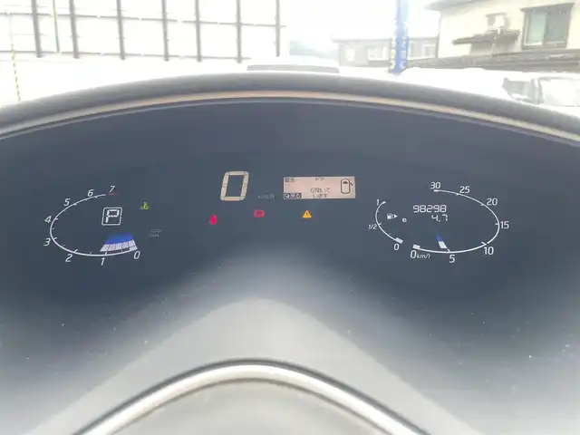 日産 セレナ ハイウェイスター Aセーフティ 山形県 2014(平26)年 9.9万km ブリリアントホワイトパール (株)IDOMが運営する【じしゃロン山形店】の自社ローン専用車両になります。/こちらは現金またはオートローンご利用時の価格です。/自社ローンご希望の方は別途その旨お申付け下さい。/メーカー純正ナビ/フルセグ/Bluetooth/HDD/AM/FM/CD/DVD/ETC/クルーズコントロール/両側パワースライドドア/アイドリングストップ/衝突軽減ブレーキ/横滑り防止装置/ISOFIX