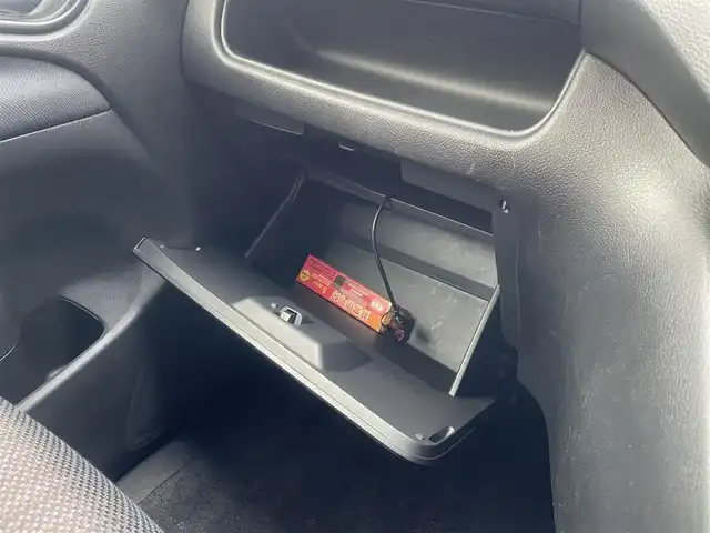 日産 セレナ ハイウェイスター Aセーフティ 山形県 2014(平26)年 9.9万km ブリリアントホワイトパール (株)IDOMが運営する【じしゃロン山形店】の自社ローン専用車両になります。/こちらは現金またはオートローンご利用時の価格です。/自社ローンご希望の方は別途その旨お申付け下さい。/メーカー純正ナビ/フルセグ/Bluetooth/HDD/AM/FM/CD/DVD/ETC/クルーズコントロール/両側パワースライドドア/アイドリングストップ/衝突軽減ブレーキ/横滑り防止装置/ISOFIX