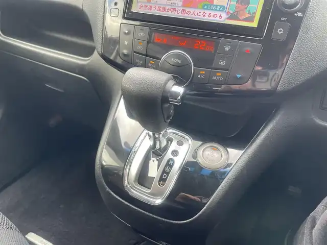 日産 セレナ ハイウェイスター Aセーフティ 山形県 2014(平26)年 9.9万km ブリリアントホワイトパール (株)IDOMが運営する【じしゃロン山形店】の自社ローン専用車両になります。/こちらは現金またはオートローンご利用時の価格です。/自社ローンご希望の方は別途その旨お申付け下さい。/メーカー純正ナビ/フルセグ/Bluetooth/HDD/AM/FM/CD/DVD/ETC/クルーズコントロール/両側パワースライドドア/アイドリングストップ/衝突軽減ブレーキ/横滑り防止装置/ISOFIX