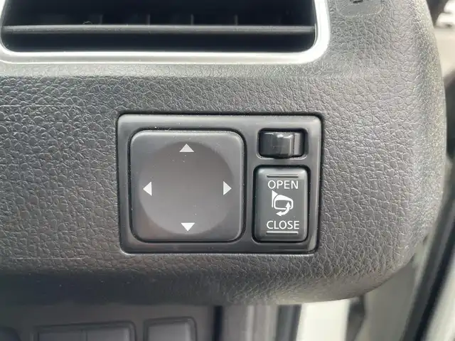 日産 セレナ ハイウェイスター Aセーフティ 山形県 2014(平26)年 9.9万km ブリリアントホワイトパール (株)IDOMが運営する【じしゃロン山形店】の自社ローン専用車両になります。/こちらは現金またはオートローンご利用時の価格です。/自社ローンご希望の方は別途その旨お申付け下さい。/メーカー純正ナビ/フルセグ/Bluetooth/HDD/AM/FM/CD/DVD/ETC/クルーズコントロール/両側パワースライドドア/アイドリングストップ/衝突軽減ブレーキ/横滑り防止装置/ISOFIX