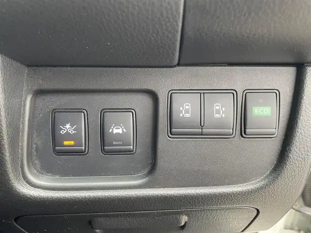 日産 セレナ ハイウェイスター Aセーフティ 山形県 2014(平26)年 9.9万km ブリリアントホワイトパール (株)IDOMが運営する【じしゃロン山形店】の自社ローン専用車両になります。/こちらは現金またはオートローンご利用時の価格です。/自社ローンご希望の方は別途その旨お申付け下さい。/メーカー純正ナビ/フルセグ/Bluetooth/HDD/AM/FM/CD/DVD/ETC/クルーズコントロール/両側パワースライドドア/アイドリングストップ/衝突軽減ブレーキ/横滑り防止装置/ISOFIX