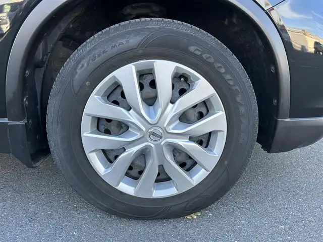 日産 エクストレイル 20S 静岡県 2018(平30)年 5.4万km ダイヤモンドブラック 純正7インチナビ/（Bluetooth/FM/AMCD/DVD）/ETC/４WD/リモコンキー/バックカメラ/オートライト/アイドリングストップ/純正フロアマット/合皮シート/フルフラットシート/リアウィンドウデフォッガー（曇り止め）/純正17SW