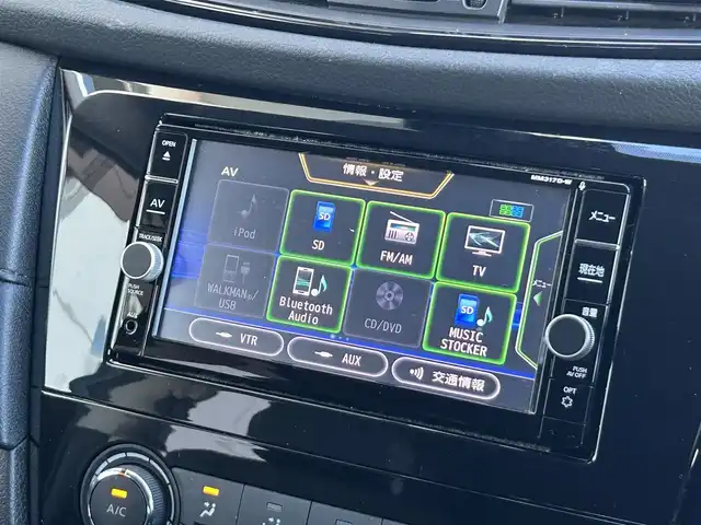 日産 エクストレイル 20S 静岡県 2018(平30)年 5.4万km ダイヤモンドブラック 純正7インチナビ/（Bluetooth/FM/AMCD/DVD）/ETC/４WD/リモコンキー/バックカメラ/オートライト/アイドリングストップ/純正フロアマット/合皮シート/フルフラットシート/リアウィンドウデフォッガー（曇り止め）/純正17SW