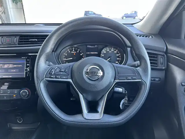 日産 エクストレイル 20S 静岡県 2018(平30)年 5.4万km ダイヤモンドブラック 純正7インチナビ/（Bluetooth/FM/AMCD/DVD）/ETC/４WD/リモコンキー/バックカメラ/オートライト/アイドリングストップ/純正フロアマット/合皮シート/フルフラットシート/リアウィンドウデフォッガー（曇り止め）/純正17SW