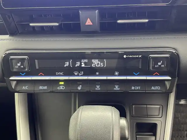 トヨタ ヴォクシー ハイブリッド S－Z 群馬県 2023(令5)年 4万km アティチュードブラックマイカ 快適利便パッケージ　純正１２．１インチ後席モニター　純正１０．５インチメモリナビ　両側パワースライドドア　純正ドラレコ型デジタルインナーミラー　トヨタセーフティーセンス　バックカメラ　ＥＴＣ　禁煙車　モデリスタエアロ