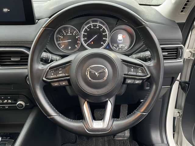 マツダ ＣＸ－５ 25S スマートエディション 道北・旭川 2021(令3)年 4.5万km スノーフレイクホワイトパールマイカ /4WD//禁煙車//ワンオーナー//純正SDナビ//BT/USB//360°ビューカメラ//衝突軽減ブレーキ//レーンキープアシスト//レーダークルーズコントロール//ブラインドスポットモニター//コーナーセンサー//アイドリングストップ//交通標識認識システム//オートハイビーム//オートライト//LEDヘッドライト//リアフォグ//オートリトラミラー//オートワイパー//ETC//アドバンストキーレスエントリー//トノカバー//フロントデアイサー//純正フロアマット//ドアバイザー