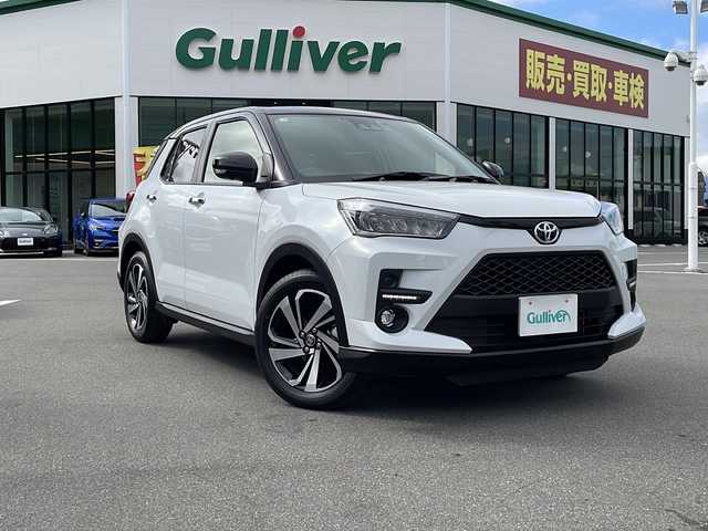 トヨタ ライズ Z 長野県 2025(令7)年 0.4万km ブラックマイカメタリック/シャイニングホワイトパール 登録時走行距離 3741km/禁煙車/７インチ社外ナビ/（CN-HE02WD）/Bluetooth Audio/全周囲カメラ/バックカメラ/ビルドインＥＴＣ/シートヒーター（Ｄ＋Ｎ席）/前後ドライブレコーダー/追従クルーズコントロール/コーナーセンサー前後/レザー調シートカバー全席/オートマチックハイビーム/ステアリングスイッチ/フロアマット/プッシュスタート/ＬＥＤヘッドライト/オートライト/フロントフォグランプ/リヤフォグランプ/スマートキー/スペアキー×１/横滑り防止機能/盗難防止機能