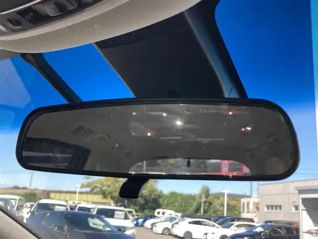 ホンダ オデッセイ ハイブリッド e:HEVアブソルート EX 静岡県 2021(令3)年 10.9万km プラチナホワイトパール Honda　SENSING/純正10インチナビ(VXU-217DYi)/　AM FM CD DVD Bluetooth USB SD AppleCarPlay/フルセグTV/前後方ドライブレコーダー/LEDオートヘッドランプ/レーダークルーズコントロール/シートヒーター(前席)/ハーフレザーシート/パワーバックドア/両側パワースライドドア/前後方クリアランスソナー/純正18インチアルミホイール/100Vソケット/ビルトインETC2.0/アラウンドビューモニター/パワーシート(前席)