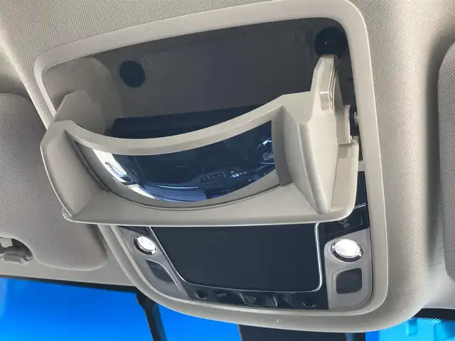 ホンダ オデッセイ ハイブリッド e:HEVアブソルート EX 静岡県 2021(令3)年 10.9万km プラチナホワイトパール Honda　SENSING/純正10インチナビ(VXU-217DYi)/　AM FM CD DVD Bluetooth USB SD AppleCarPlay/フルセグTV/前後方ドライブレコーダー/LEDオートヘッドランプ/レーダークルーズコントロール/シートヒーター(前席)/ハーフレザーシート/パワーバックドア/両側パワースライドドア/前後方クリアランスソナー/純正18インチアルミホイール/100Vソケット/ビルトインETC2.0/アラウンドビューモニター/パワーシート(前席)