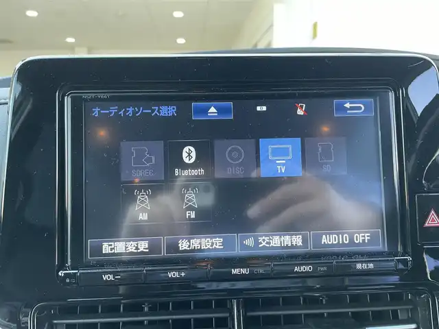 トヨタ エスティマ アエラス プレミアム 富山県 2017(平29)年 10.2万km アイスチタニウムマイカメタリック ワンオーナー/純正フリップダウンモニター/8インチナビ/フルセグＴＶ/Bluetooth/DVD再生/バックカメラ/両側パワースライドドア/クルーズコントロール/オートマチックハイビーム/衝突軽減ブレーキ/レーンディパーチャーアラート/コーナーセンサー/ビルトインETC/パワーシート/7人乗り/LEDオートライト