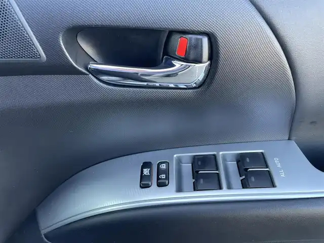 トヨタ エスティマ アエラス プレミアム 富山県 2017(平29)年 10.2万km アイスチタニウムマイカメタリック ワンオーナー/純正フリップダウンモニター/8インチナビ/フルセグＴＶ/Bluetooth/DVD再生/バックカメラ/両側パワースライドドア/クルーズコントロール/オートマチックハイビーム/衝突軽減ブレーキ/レーンディパーチャーアラート/コーナーセンサー/ビルトインETC/パワーシート/7人乗り/LEDオートライト