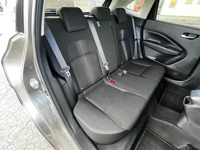 日産 ノート X FOUR 道央・札幌 2023(令5)年 6.9万km ダークメタルグレー ４WD/社外メモリーナビ/AM/FM/BT/衝突被害軽減ブレーキ/横滑り防止装置/クリアランスソナー/バックカメラ/ETC/ドライブレコーダー/アイドリングストップ/EVMODE/前席シートヒーター/革巻きステアリング/ステアリングリモコン/ハンドルヒーター/電動パーキング/オートブレーキホールド/プッシュスタート/スマートキー/ハロゲンヘッドライト/オートライト/ヘッドライトレベライザー/電動格納ミラー/ウィンカーミラー/社外フロアマット/スペアキー