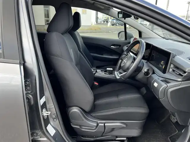 日産 ノート X FOUR 道央・札幌 2023(令5)年 6.9万km ダークメタルグレー ４WD/社外メモリーナビ/AM/FM/BT/衝突被害軽減ブレーキ/横滑り防止装置/クリアランスソナー/バックカメラ/ETC/ドライブレコーダー/アイドリングストップ/EVMODE/前席シートヒーター/革巻きステアリング/ステアリングリモコン/ハンドルヒーター/電動パーキング/オートブレーキホールド/プッシュスタート/スマートキー/ハロゲンヘッドライト/オートライト/ヘッドライトレベライザー/電動格納ミラー/ウィンカーミラー/社外フロアマット/スペアキー