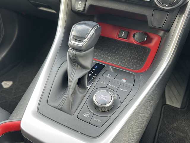 トヨタ ＲＡＶ４ アドベンチャー オフロードPKG 秋田県 2021(令3)年 7.4万km スーパーホワイトⅡ 4WD/純正9インチディスプレイオーディオ/ナビ、Bluetooth、フルセグTV/全方位カメラ/ETC/前後ドライブレコーダー/レーダークルーズコントロール/D席パワーシート/合皮シート/純正18インチAW/ルーフレール/スペアキー