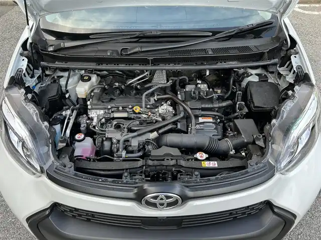 トヨタ シエンタ ハイブリッド G 千葉県 2024(令6)年 1.1万km プラチナホワイトパールマイカ 純正ディスプレイオーディオ(BT/ナビ)/両側パワースライド/スペアキー1本/USBポート/AC100Vコンセント2か所/コーナーセンサー/パノラミックビューモニター/レーダークルーズコントロール/プリクラッシュセーフティー/ステアリングスイッチ/レーンディパーチャーアラート/ブラインドスポットモニター/オートハイビーム/ビルトインETC/フロアマット