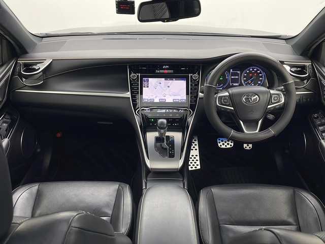 トヨタ ハリアー ハイブリッド プログレス メタル&レザーP 秋田県 2018(平30)年 5.7万km ブラック 4WD/純正ナビ/（FM/AM/Bluetooth/フルセグTV/CD/DVD）/バックカメラ/電動リアゲート/サンルーフ/レザーシート/衝突軽減装置/レーンキープアシスト/横滑り防止装置/クリアランスソナー/アイドリングストップ/ETC/前後ドライブレコーダー/ステアリングリモコン/前席シートヒーター/前席パワーシート/JBLサウンド/LEDヘッドライト/フォグランプ/オートライト/オートハイビーム/電動格納ミラー/プッシュスタート/スマートキー/純正アルミホイール/社外フロアマット