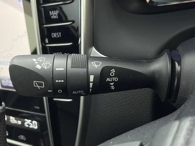 トヨタ ハリアー ハイブリッド プログレス メタル&レザーP 秋田県 2018(平30)年 5.7万km ブラック 4WD/純正ナビ/（FM/AM/Bluetooth/フルセグTV/CD/DVD）/バックカメラ/電動リアゲート/サンルーフ/レザーシート/衝突軽減装置/レーンキープアシスト/横滑り防止装置/クリアランスソナー/アイドリングストップ/ETC/前後ドライブレコーダー/ステアリングリモコン/前席シートヒーター/前席パワーシート/JBLサウンド/LEDヘッドライト/フォグランプ/オートライト/オートハイビーム/電動格納ミラー/プッシュスタート/スマートキー/純正アルミホイール/社外フロアマット