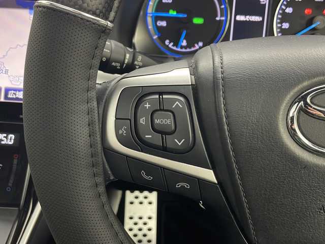 トヨタ ハリアー ハイブリッド プログレス メタル&レザーP 秋田県 2018(平30)年 5.7万km ブラック 4WD/純正ナビ/（FM/AM/Bluetooth/フルセグTV/CD/DVD）/バックカメラ/電動リアゲート/サンルーフ/レザーシート/衝突軽減装置/レーンキープアシスト/横滑り防止装置/クリアランスソナー/アイドリングストップ/ETC/前後ドライブレコーダー/ステアリングリモコン/前席シートヒーター/前席パワーシート/JBLサウンド/LEDヘッドライト/フォグランプ/オートライト/オートハイビーム/電動格納ミラー/プッシュスタート/スマートキー/純正アルミホイール/社外フロアマット