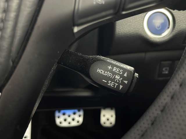 トヨタ ハリアー ハイブリッド プログレス メタル&レザーP 秋田県 2018(平30)年 5.7万km ブラック 4WD/純正ナビ/（FM/AM/Bluetooth/フルセグTV/CD/DVD）/バックカメラ/電動リアゲート/サンルーフ/レザーシート/衝突軽減装置/レーンキープアシスト/横滑り防止装置/クリアランスソナー/アイドリングストップ/ETC/前後ドライブレコーダー/ステアリングリモコン/前席シートヒーター/前席パワーシート/JBLサウンド/LEDヘッドライト/フォグランプ/オートライト/オートハイビーム/電動格納ミラー/プッシュスタート/スマートキー/純正アルミホイール/社外フロアマット