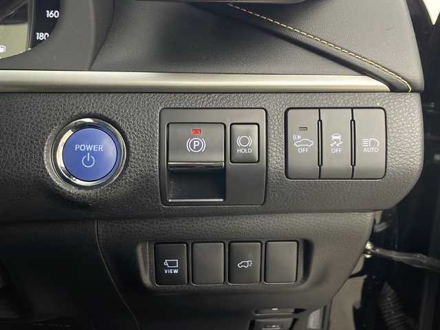 トヨタ ハリアー ハイブリッド プログレス メタル&レザーP 秋田県 2018(平30)年 5.7万km ブラック 4WD/純正ナビ/（FM/AM/Bluetooth/フルセグTV/CD/DVD）/バックカメラ/電動リアゲート/サンルーフ/レザーシート/衝突軽減装置/レーンキープアシスト/横滑り防止装置/クリアランスソナー/アイドリングストップ/ETC/前後ドライブレコーダー/ステアリングリモコン/前席シートヒーター/前席パワーシート/JBLサウンド/LEDヘッドライト/フォグランプ/オートライト/オートハイビーム/電動格納ミラー/プッシュスタート/スマートキー/純正アルミホイール/社外フロアマット