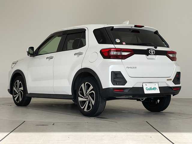 トヨタ ライズ Z 愛知県 2020(令2)年 5.5万km シャイニングホワイトパール 純正9型ナビ/全方位カメラ/レーダークルーズコントロール/シートヒーター/バックカメラ/コーナーセンサー/純正アルミホイール/LEDヘッドライト/オートマチックハイビーム/ドライブレコーダー/ETC/衝突軽減システム/フルセグ/CD DVD/Bluetooth/ステアリングスイッチ/スマートキー/プッシュスタート